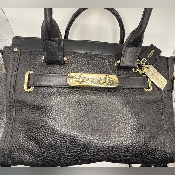 Coach Swagger 27 in Black Pebbled Leather – Gold Hardware - Picture 7 of 11